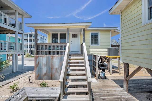 1020 Carolina Beach Ave N, Carolina Beach, NC 28428 - entrance to property with a porch