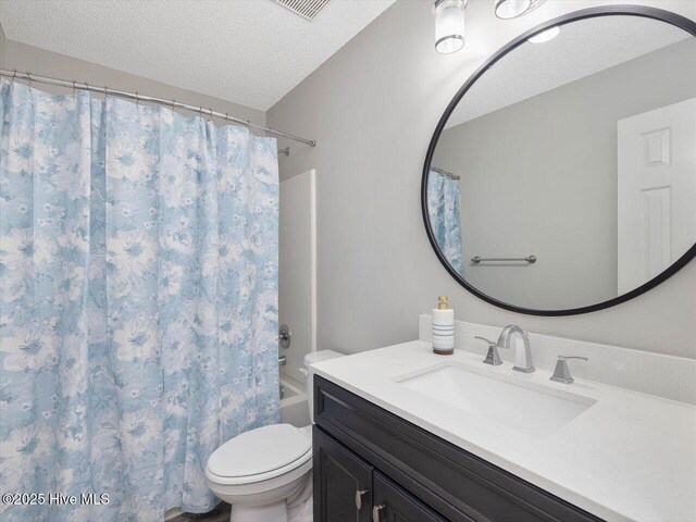 1230 Piney Glen Ln, Zebulon, NC 27597
