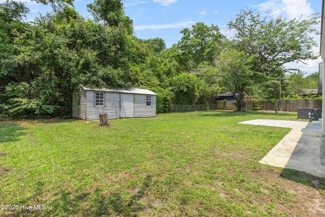 352 Brenda Dr, Wilmington, NC 28409 - view of yard featuring an outbuilding