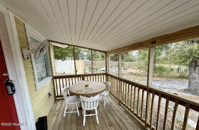211 Fleming St, Wilmington, NC 28401 - sunroom with outdoor dining area