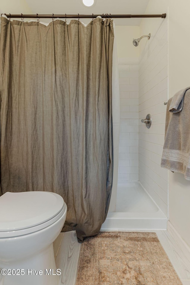 1809 E Indiana Ave, Southern Pines, NC 28387 - full bath featuring tiled shower and toilet