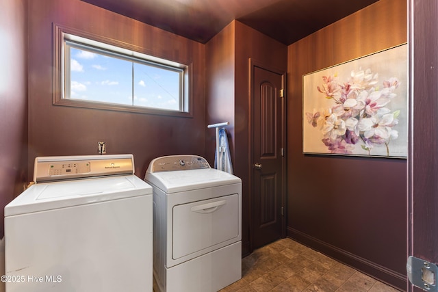 737 Heartwood Dr, Leland, NC 28479 - laundry room with washer and clothes dryer and baseboards