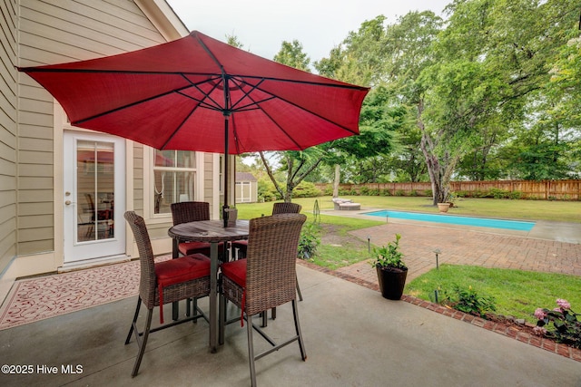 7406 Songbird Ct, Wilmington, NC 28411 - view of patio with outdoor dining space
