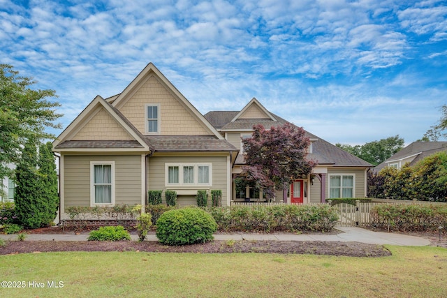 7406 Songbird Ct, Wilmington, NC 28411 - craftsman house with roof with shingles and a gate