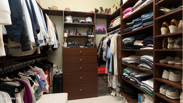370 Lake Dornoch Dr, Pinehurst, NC 28374 - view of walk in closet