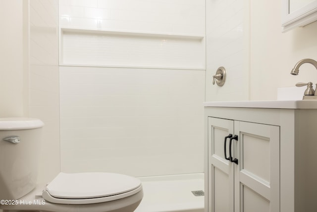 502 Sterlingworth St, Windsor, NC 27983 - full bathroom with toilet, a tile shower, and vanity