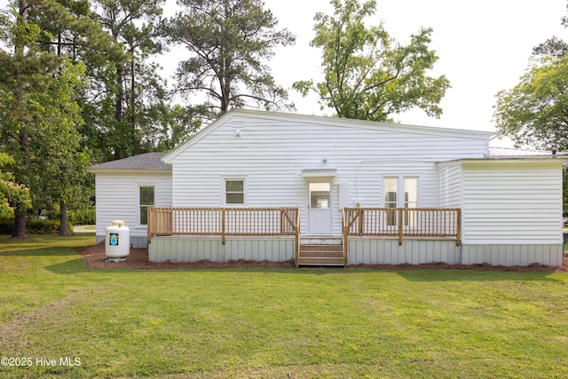 502 Sterlingworth St, Windsor, NC 27983 - back of property featuring a deck and a lawn