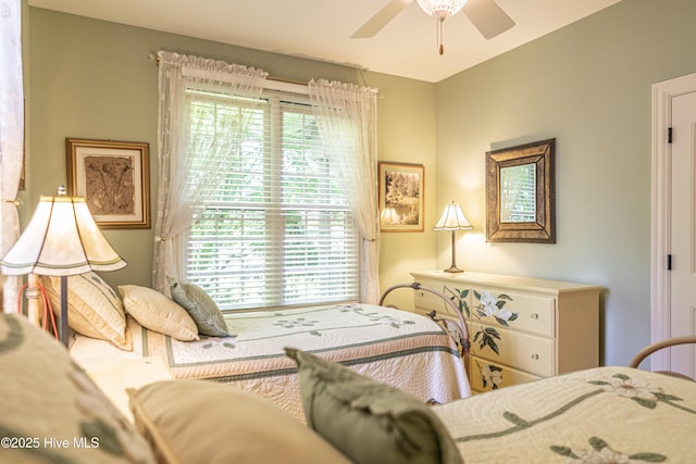 31 Pinewild Dr, Pinehurst, NC 28374 - bedroom with ceiling fan