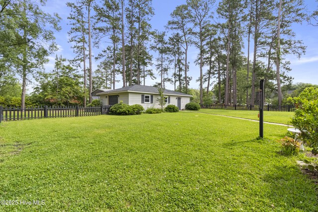 405 E Westbrook St, Wallace, NC 28466 - view of yard