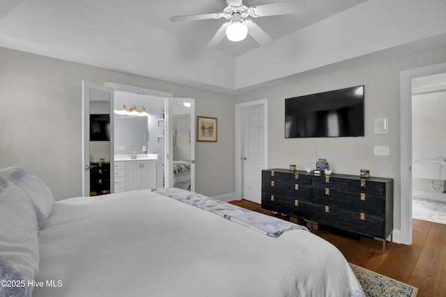 2122 Airlie Brook Dr, Wilmington, NC 28403 - bedroom with wood finished floors, ensuite bathroom, and ceiling fan