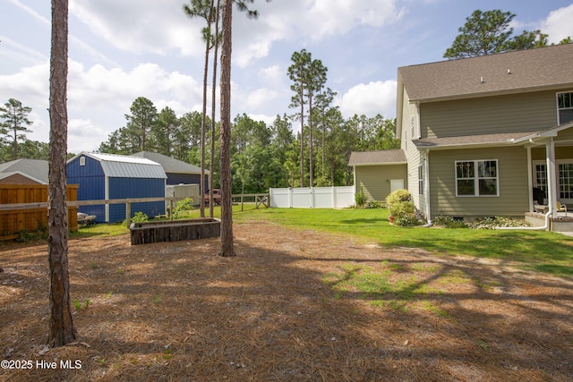 305 3rd St, Aberdeen, NC 28315 - view of yard
