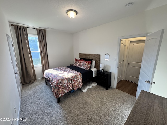 134 Longhorn Rd, Jacksonville, NC 28546 - carpeted bedroom with baseboards