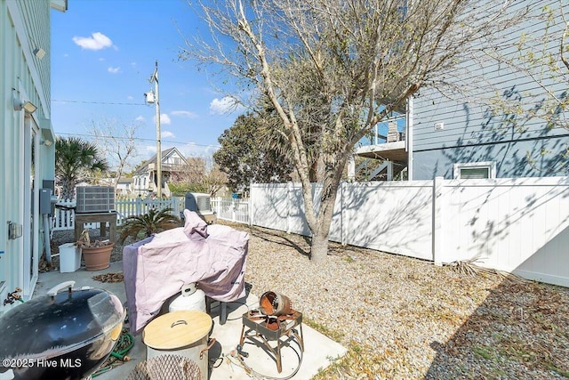 209 S 11th St, Morehead City, NC 28557 - view of yard featuring a patio