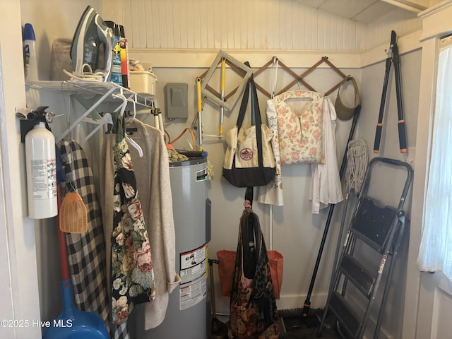 314 Ave B, New Bern, NC 28560 - utilities featuring electric water heater