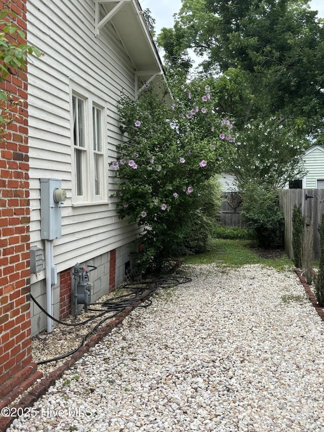 314 Ave B, New Bern, NC 28560 - view of side of home