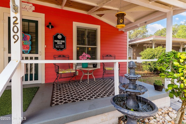 209 W St George St, Southport, NC 28461 - view of porch