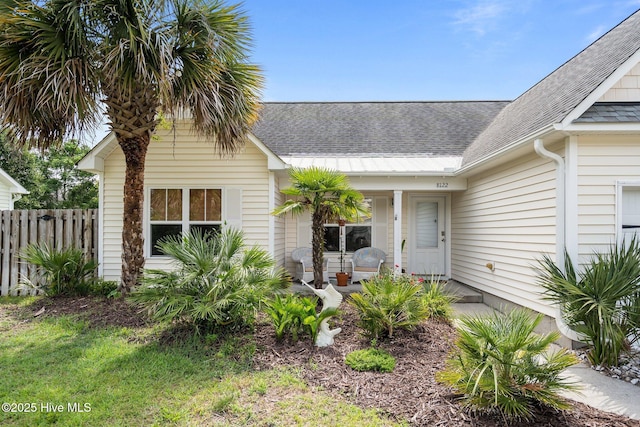 8122 Bahia Honda Dr, Wilmington, NC 28412 - view of front of property featuring a shingled roof