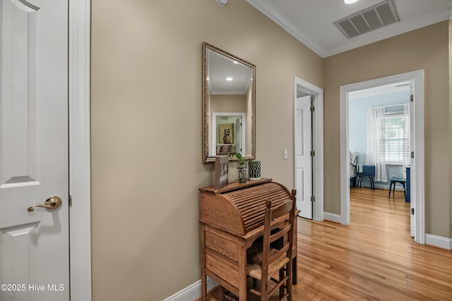 4301 Gainesford Ct, Wilmington, NC 28412 - hallway featuring ornamental molding, baseboards, light wood-style flooring, and recessed lighting