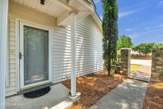 711 Navaho Trl, Wilmington, NC 28409 - entrance to property