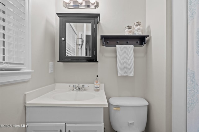 114 Mohican Trl, Wilmington, NC 28409 - bathroom with toilet and vanity