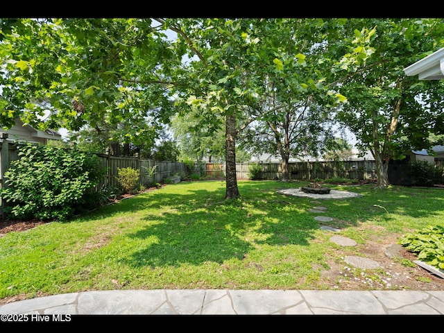 406 Endicott Ct, Wilmington, NC 28411 - view of yard