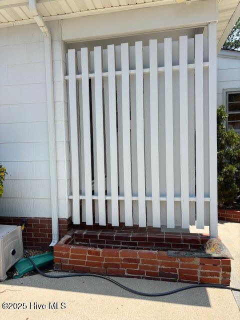 908 E 7th St, Lumberton, NC 28358 - exterior view