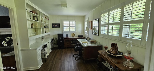 301 Graham St, Clinton, NC 28328 - home office featuring dark wood finished floors and crown molding