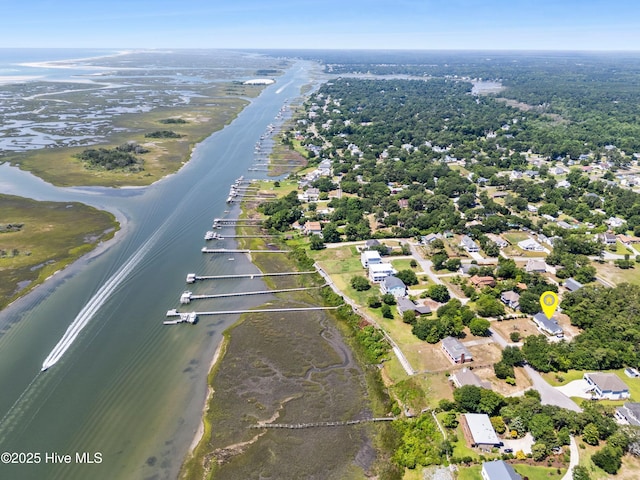 109 Inlet Ct, Hampstead, NC 28443 - aerial view of property and surrounding area with a large body of water