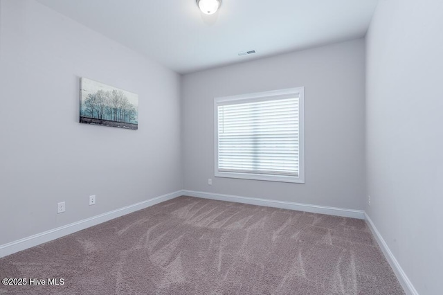 1000 Spot Cir, New Bern, NC 28562 - carpeted spare room featuring baseboards