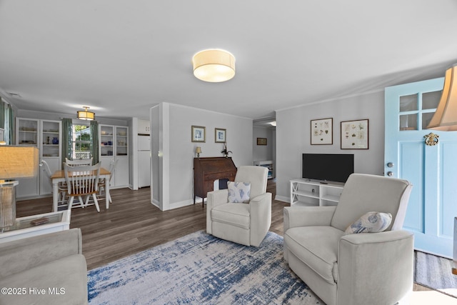 207 Battleground Ave, New Bern, NC 28560 - living room with wood finished floors and baseboards
