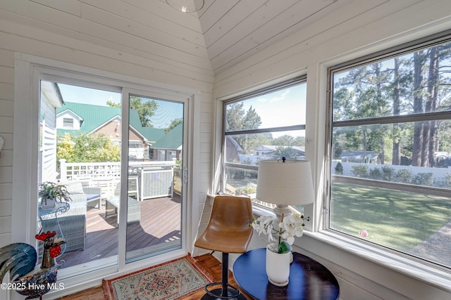 528 E 6th St, Washington, NC 27889 - sunroom / solarium with wooden walls
