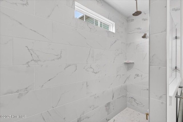 9294 Murphy Way SW, Calabash, NC 28467 - full bathroom featuring a tile shower