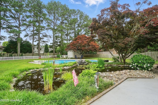 145 N Point Blvd, Moyock, NC 27958 - view of yard with a patio
