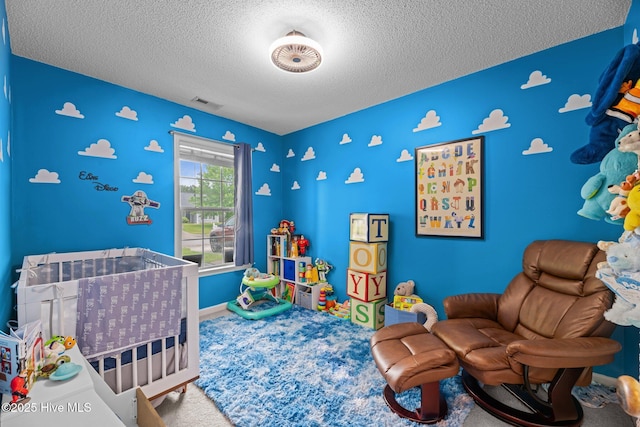 302 Fairmount Way, New Bern, NC 28562 - bedroom featuring carpet floors and a textured ceiling