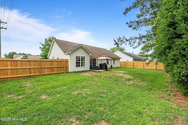 302 Fairmount Way, New Bern, NC 28562 - back of house with a fenced backyard