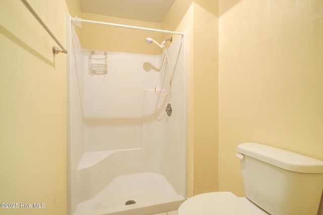 8500 Hammock Dunes Dr, Wilmington, NC 28411 - bathroom featuring toilet and a shower