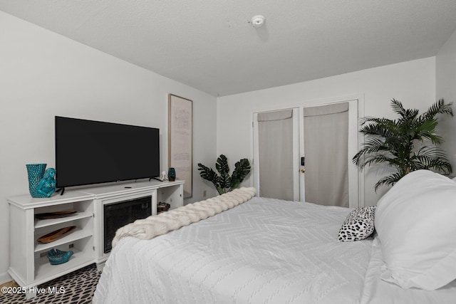 140 One Down St, Southern Pines, NC 28387 - bedroom with multiple closets