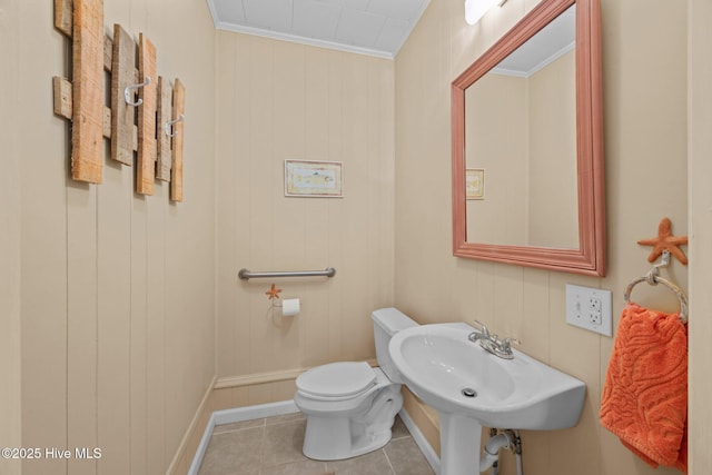 215C Battleground Ave, New Bern, NC 28560 - bathroom featuring ornamental molding and tile patterned floors