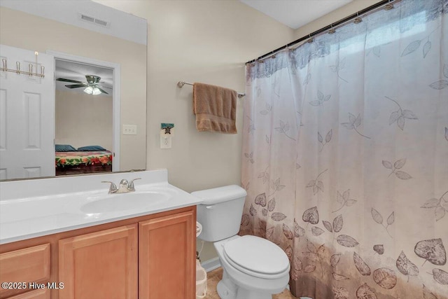 136 Van Riggs Rd, Hubert, NC 28539 - ensuite bathroom featuring vanity, ceiling fan, and a shower with curtain