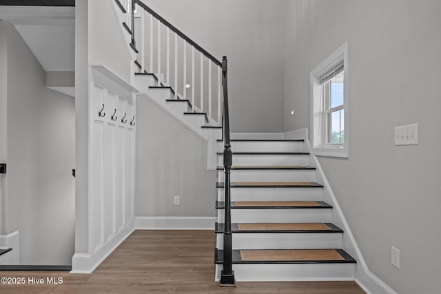 520 Cannonsgate Dr, Newport, NC 28570 - stairs featuring wood finished floors and baseboards