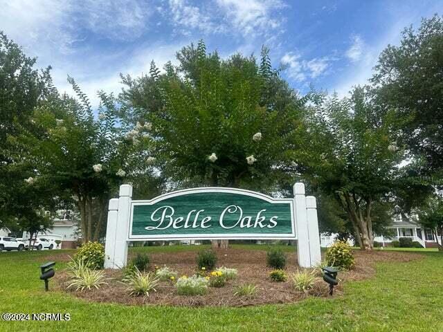 74 Fishing Creek Dr, New Bern, NC 28562 - community / neighborhood sign with a lawn