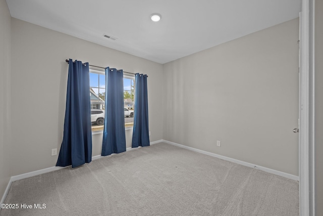 1008 Rodanthe Dr, New Bern, NC 28562 - unfurnished room with carpet and baseboards