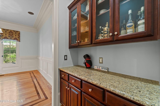 30 Spring Valley Ct, Pinehurst, NC 28374 - bar area featuring ornamental molding and a wainscoted wall