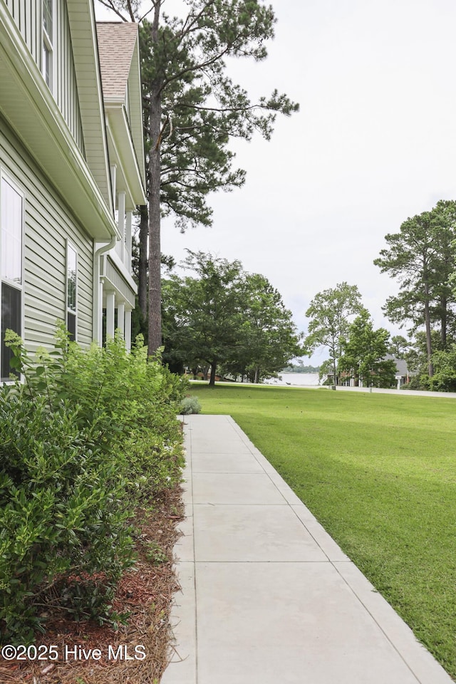 637 White Oak Xing, Swansboro, NC 28584 - view of green lawn