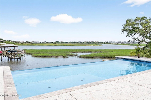 1711 Hemingway Dr SW, Ocean Isle Beach, NC 28469 - view of pool featuring a water view