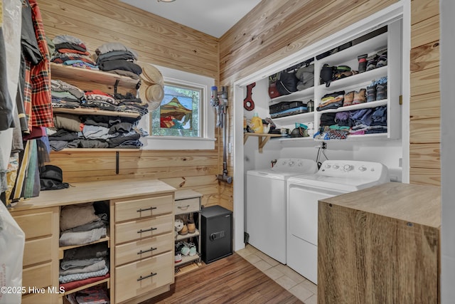 2008 Market St, Wilmington, NC 28403 - laundry area with independent washer and dryer and wood walls