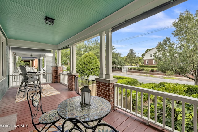 2008 Market St, Wilmington, NC 28403 - view of wooden porch