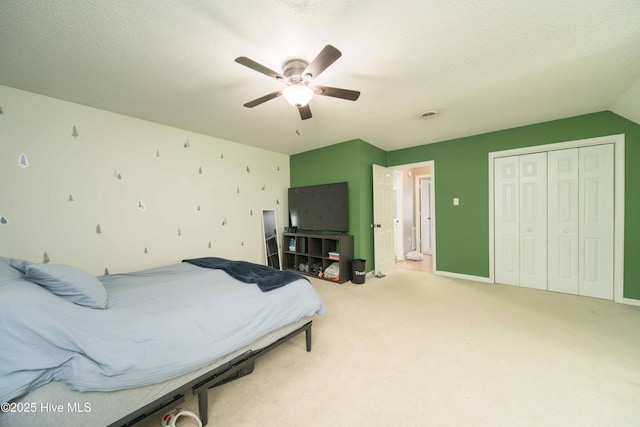 113 Lakehurst Dr, Dudley, NC 28333 - carpeted bedroom featuring a closet, a ceiling fan, and a textured ceiling