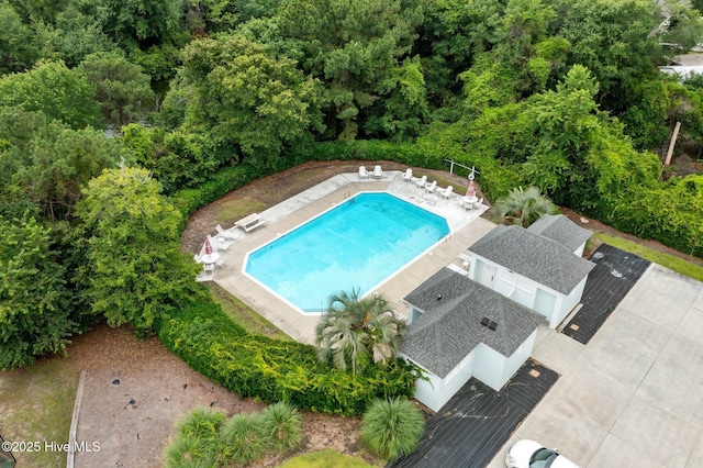 403 Emerald Landing Dr, Emerald Isle, NC 28594 - bird's eye view of a pool