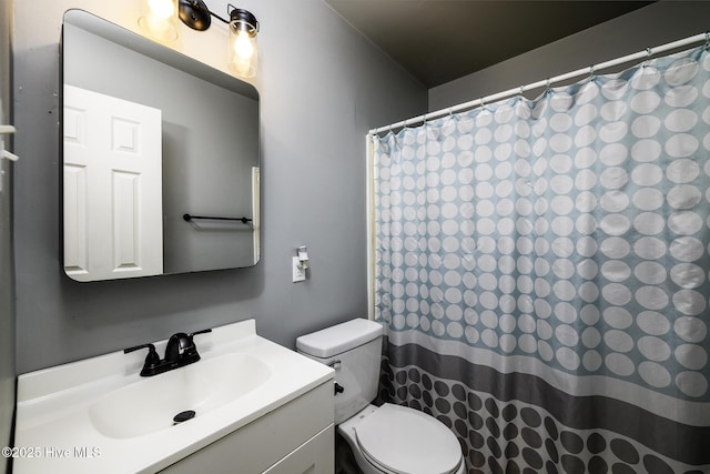 103 Elizabeth St, Havelock, NC 28532 - bathroom with toilet and vanity